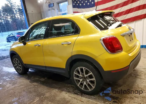 2016 Fiat 500X Trekking Plus z USA, uszkodzony, nr VIN ZFBCFYET6GP341694